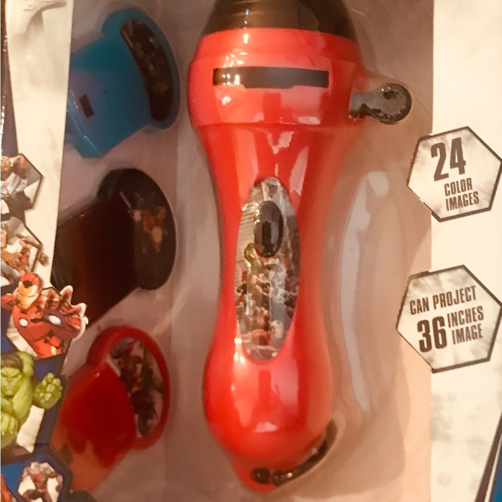 Avengers Marvel projector with Superhero Images